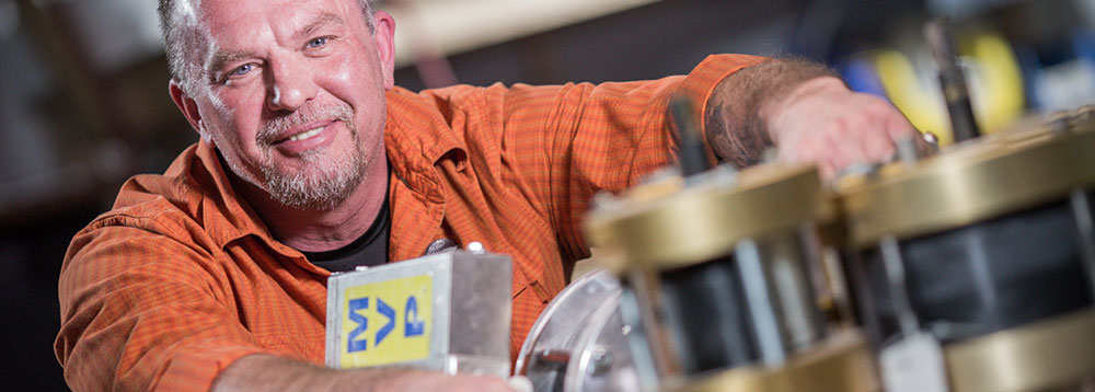 Optimize Your Manufacturing Process with Customized Equipment and Personal Service